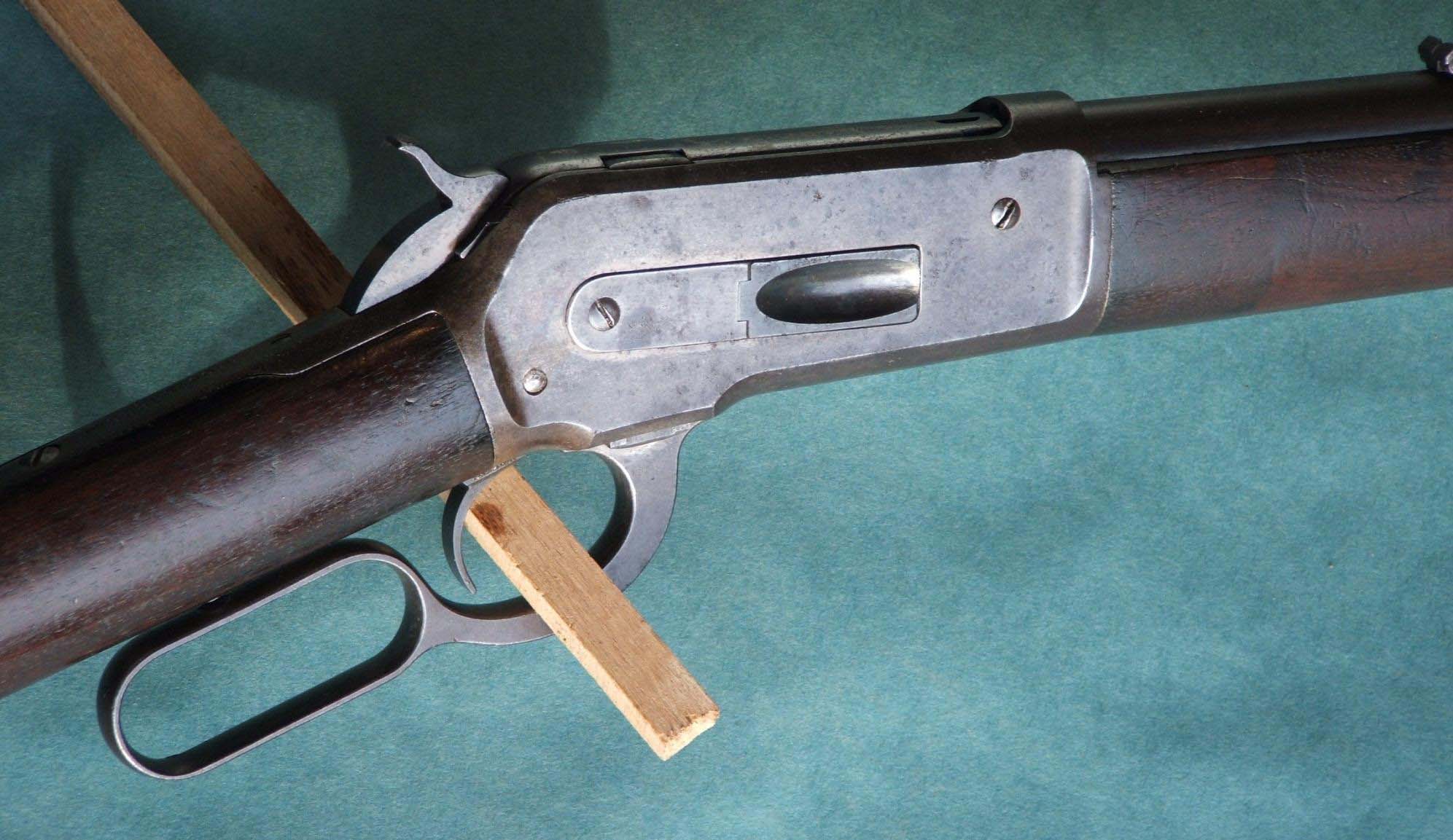1886 action